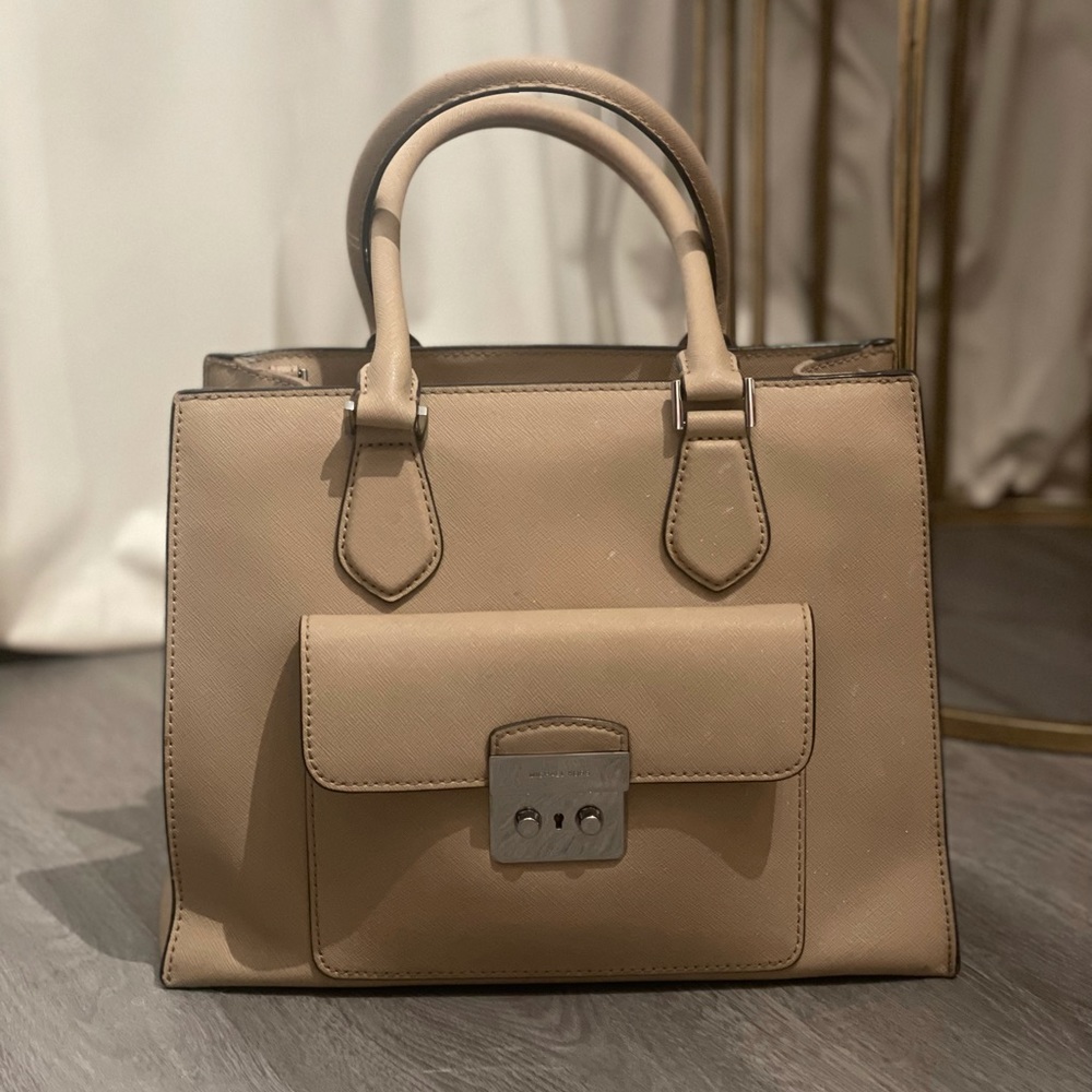 Micheal Kors Handbag